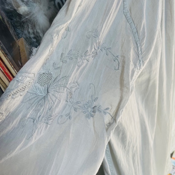 SOLD - Magnolia Pearl “Ines” silk shirt - NWT - Picture 4 of 9